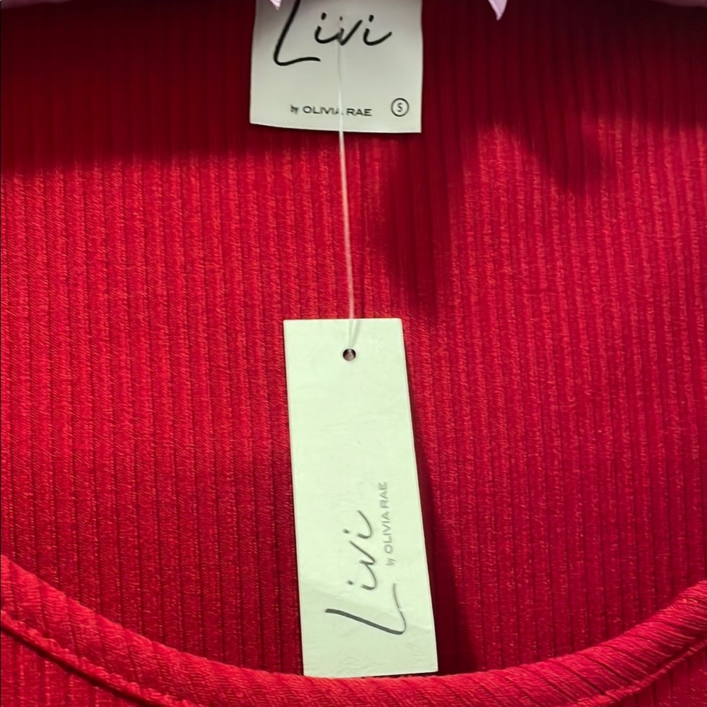 Olivia Rae Red Ribbed Crop Top - Picture 3 of 4